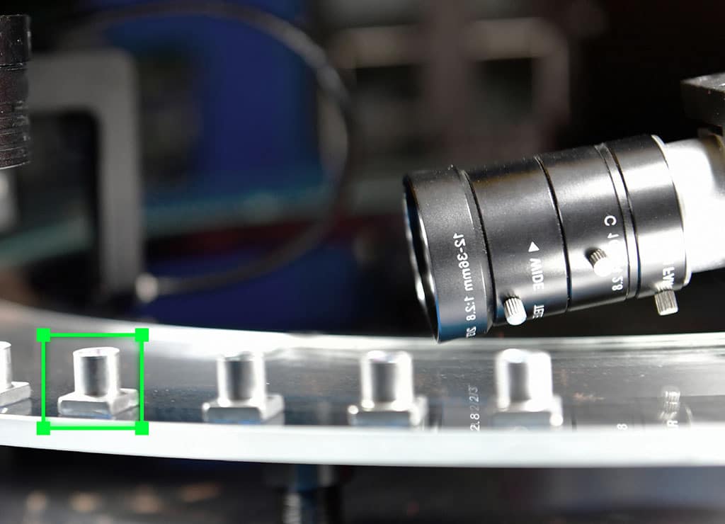 computer vision software detecting an object